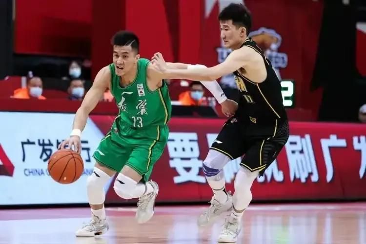 本次活动突破传统形式，以“听、玩、逛、品”多维体验为核心，特邀约14组音乐人及演出团体参与。